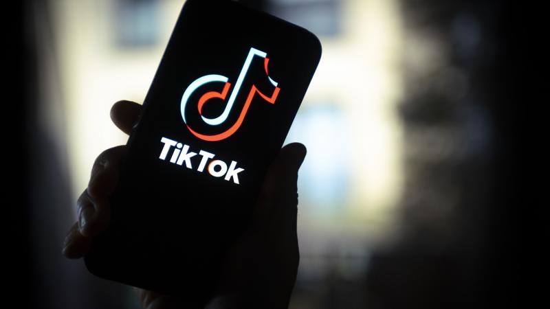 Mi vár a TikTok jövőjére? Az amerikai tilalom körüli izgalmak teljesen felpörgették az internetet.